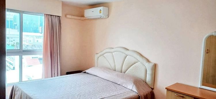 ตกแต่งครบ อื่นๆ 69 ตร.ม. 2 ห้องนอน 2 ห้องน้ำ คอนโดสำหรับ ขายใน ลุมพินี รูปที่ 2