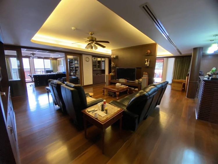 ตกแต่งครบ อื่นๆ 379 ตร.ม. 3 ห้องนอน 4 ห้องน้ำ คอนโดสำหรับ ขายใน ทุ่งมหาเมฆ