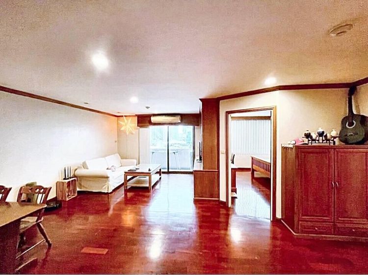 ตกแต่งครบ อื่นๆ 74 ตร.ม. 1 ห้องนอน 1 ห้องน้ำ คอนโดสำหรับ ขายใน คลองตันเหนือ