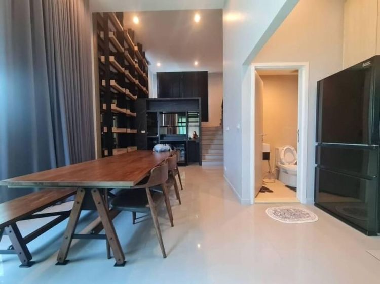 ตกแต่งครบ Ananda Development 200 ตร.ม. 3 ห้องนอน 3 ห้องน้ำ ทาวน์เฮาส์สำหรับ ขายใน ช่องนนทรี รูปที่ 4