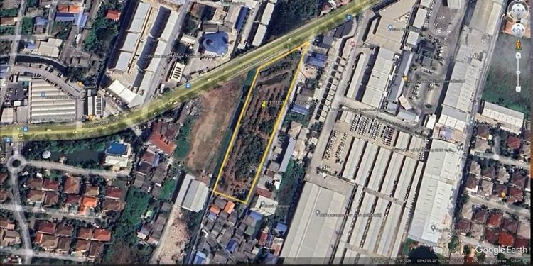 8,000 ตร.ม.ที่ดินสำหรับ ขายใน ดอกไม้