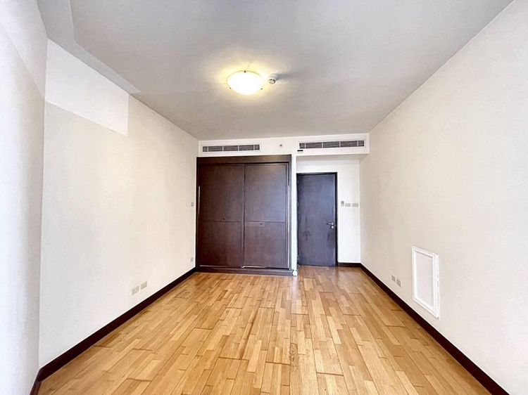 ตกแต่งครบ อื่นๆ 178 ตร.ม. 3 ห้องนอน 3 ห้องน้ำ คอนโดสำหรับ ขายใน ลุมพินี รูปที่ 4