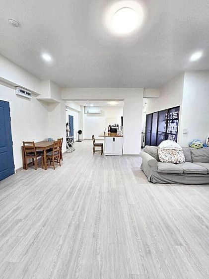 ตกแต่งครบ LPN Development 122 ตร.ม. 3 ห้องนอน 2 ห้องน้ำ คอนโดสำหรับ ขายใน ทุ่งมหาเมฆ รูปที่ 3