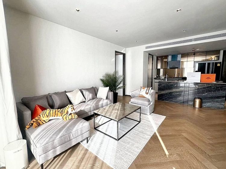 ตกแต่งครบ อื่นๆ 111 ตร.ม. 2 ห้องนอน 3 ห้องน้ำ คอนโดสำหรับ ขายใน คลองตันเหนือ รูปที่ 2