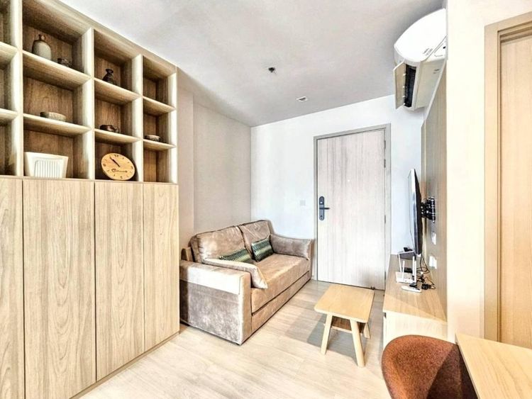 ตกแต่งครบ AP (Thailand) 35 ตร.ม. 1 ห้องนอน 1 ห้องน้ำ คอนโดสำหรับ ขาย &amp; เช่าใน ลุมพินี รูปที่ 2