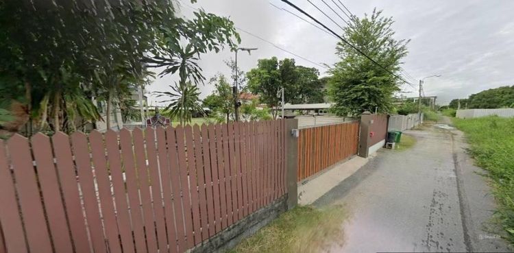 884 ตร.ม.ที่ดินสำหรับ ขายใน คันนายาว รูปที่ 3