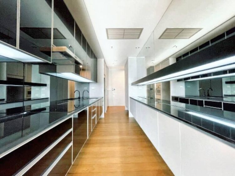 ตกแต่งครบ Noble Development 67 ตร.ม. 1 ห้องนอน 1 ห้องน้ำ คอนโดสำหรับ ขายใน คลองตันเหนือ รูปที่ 4