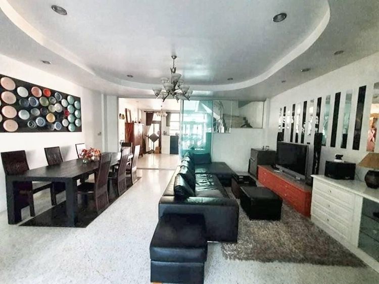 ตกแต่งครบ อื่นๆ 360 ตร.ม. 4 ห้องนอน 4 ห้องน้ำ ทาวน์เฮาส์สำหรับ ขาย &amp; เช่าใน บางโคล่ รูปที่ 3