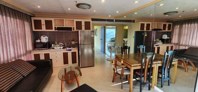 ตกแต่งครบ อื่นๆ 49 ตร.ม. 1 ห้องนอน 1 ห้องน้ำ คอนโดสำหรับ ขายใน คลองเตยเหนือ รูปที่ 2