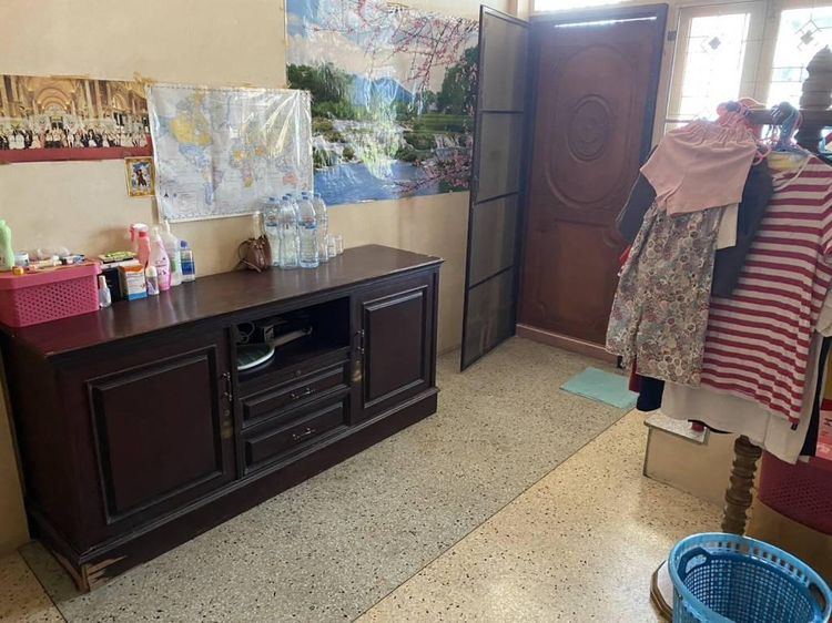 ตกแต่งครบ อื่นๆ 200 ตร.ม. 8 ห้องนอน 5 ห้องน้ำ ทาวน์เฮาส์สำหรับ ขายใน ตลาดน้อย รูปที่ 3