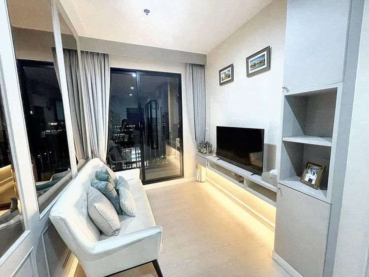 ตกแต่งครบ Sena Development 35 ตร.ม. 1 ห้องนอน 1 ห้องน้ำ คอนโดสำหรับ ขายใน บางกะปิ