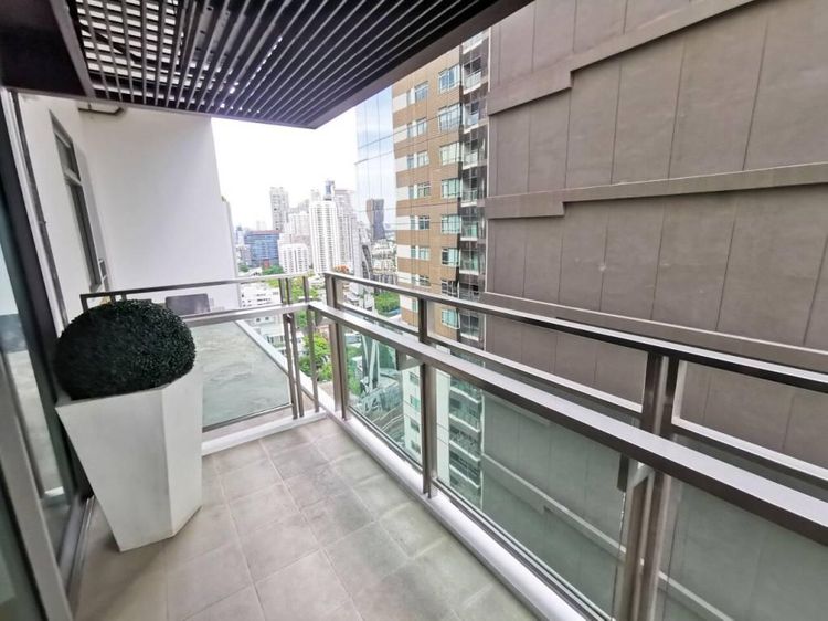 ตกแต่งครบ อื่นๆ 151 ตร.ม. 3 ห้องนอน 3 ห้องน้ำ คอนโดสำหรับ ขายใน คลองเตยเหนือ รูปที่ 4