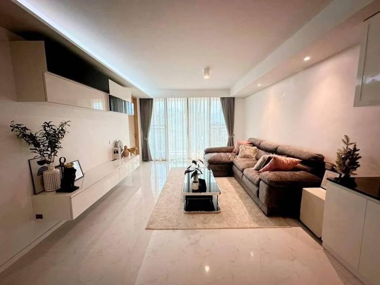 72 ตร.ม. 2 ห้องนอน 2 ห้องน้ำ คอนโดสำหรับ ขายใน คลองเตยเหนือ