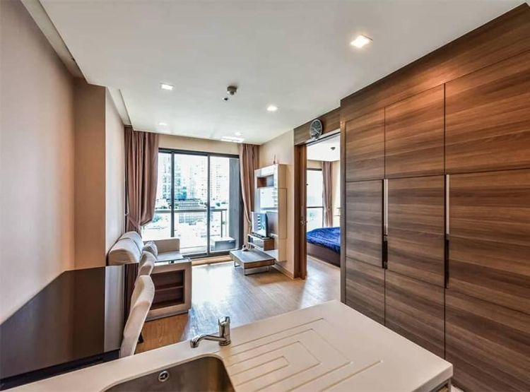 ตกแต่งครบ AP (Thailand) 47 ตร.ม. 1 ห้องนอน 1 ห้องน้ำ คอนโดสำหรับ ขายใน สีลม รูปที่ 3