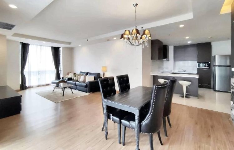 ตกแต่งครบ อื่นๆ 112 ตร.ม. 2 ห้องนอน 2 ห้องน้ำ คอนโดสำหรับ ขายใน ลุมพินี รูปที่ 2