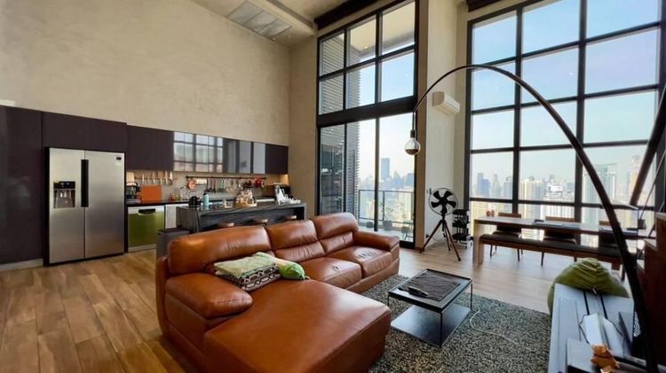 ตกแต่งครบ Raimon Land 120 ตร.ม. 2 ห้องนอน 2 ห้องน้ำ คอนโดสำหรับ ขายใน คลองเตยเหนือ