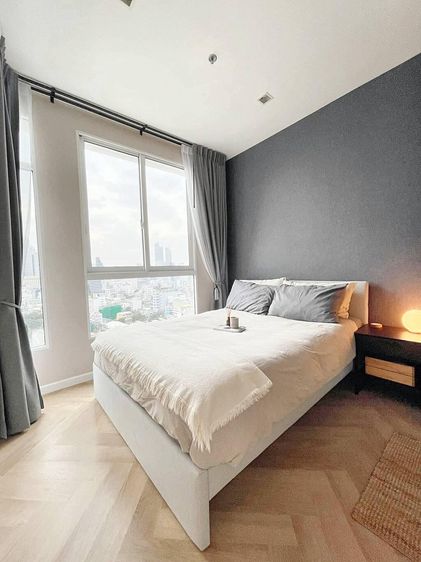 ตกแต่งครบ อื่นๆ 35 ตร.ม. 1 ห้องนอน 1 ห้องน้ำ คอนโดสำหรับ ขายใน สีลม รูปที่ 4