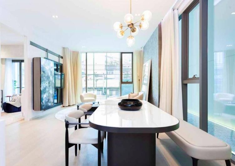 2021 อื่นๆ 108 ตร.ม. 2 ห้องนอน 2 ห้องน้ำ คอนโดสำหรับ ขายใน คลองตันเหนือ