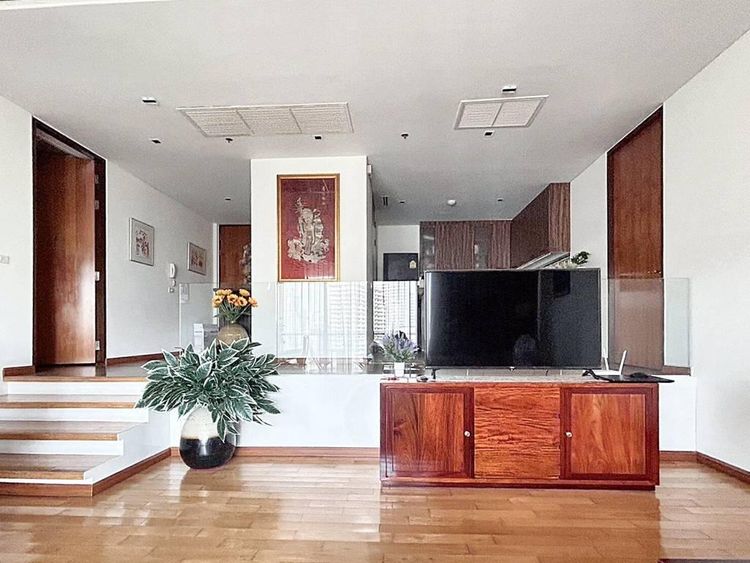 ตกแต่งครบ Raimon Land 150 ตร.ม. 2 ห้องนอน 2 ห้องน้ำ คอนโดสำหรับ ขายใน คลองเตย รูปที่ 3