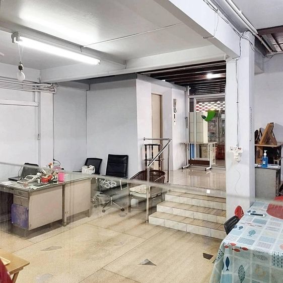 840 ตร.ม. อาคารสำหรับ ขายใน คลองตัน รูปที่ 3