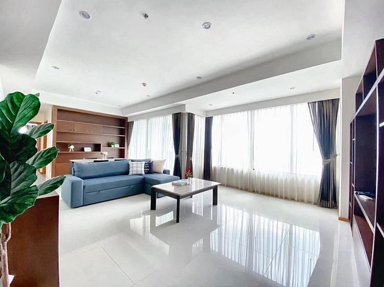ตกแต่งครบ อื่นๆ 108 ตร.ม. 2 ห้องนอน 3 ห้องน้ำ คอนโดสำหรับ ขายใน คลองตัน รูปที่ 2