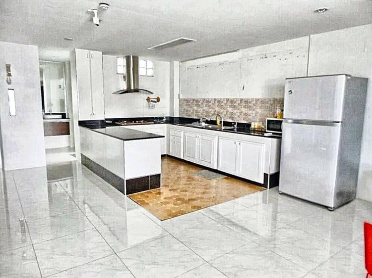 920 ตร.ม. อาคารสำหรับ ขาย &amp; เช่าใน ดินแดง รูปที่ 4