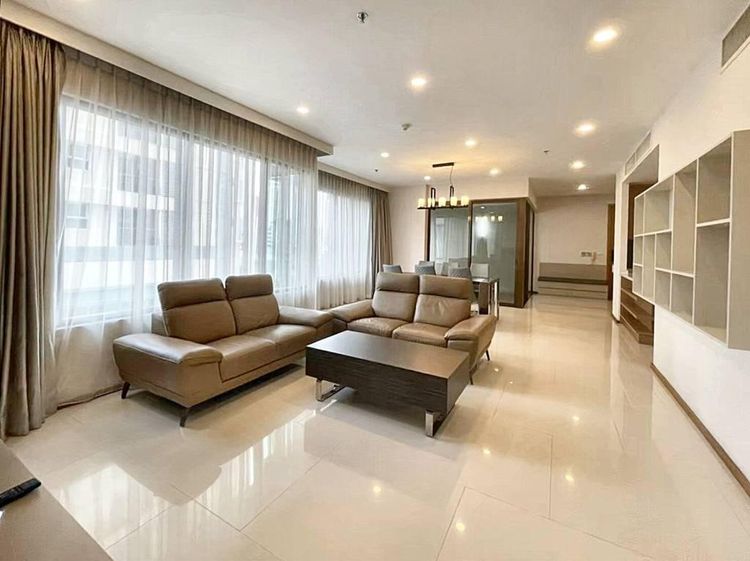 ตกแต่งครบ อื่นๆ 141 ตร.ม. 3 ห้องนอน 3 ห้องน้ำ คอนโดสำหรับ ขายใน คลองตัน