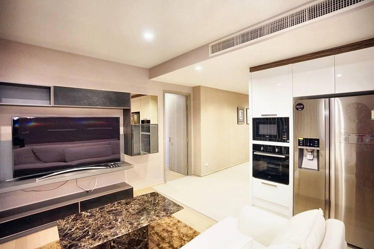 ตกแต่งครบ Sansiri 100 ตร.ม. 2 ห้องนอน 2 ห้องน้ำ คอนโดสำหรับ ขายใน คลองเตยเหนือ รูปที่ 3