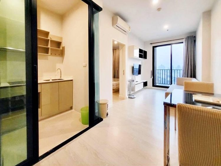 ตกแต่งครบ Sena Development 35 ตร.ม. 1 ห้องนอน 1 ห้องน้ำ คอนโดสำหรับ ขาย &amp; เช่าใน บางกะปิ รูปที่ 3