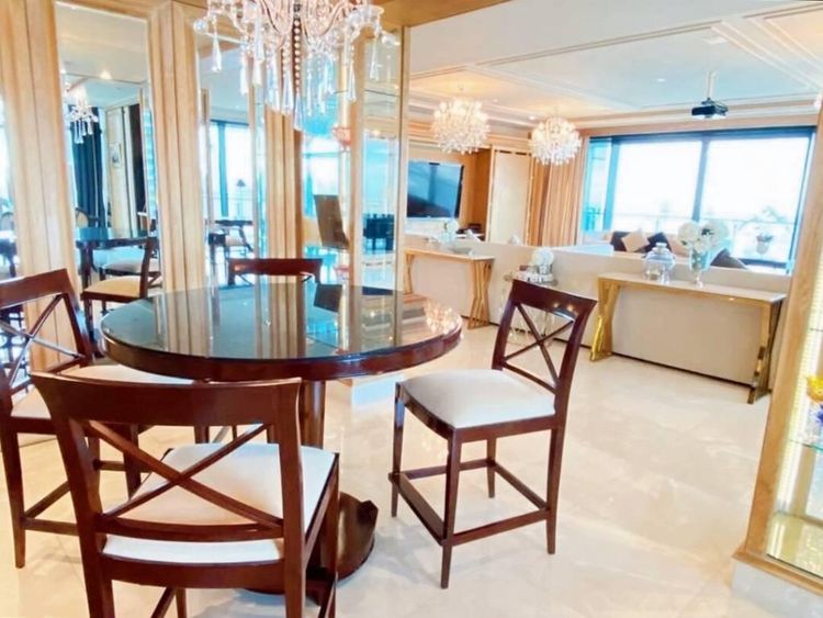 ตกแต่งครบ อื่นๆ 440 ตร.ม. 3 ห้องนอน 4 ห้องน้ำ คอนโดสำหรับ ขายใน ลุมพินี รูปที่ 2