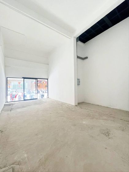 472 ตร.ม. อาคารสำหรับ ขาย &amp; เช่าใน สุริยวงศ์ รูปที่ 3