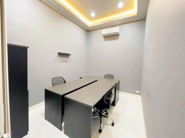 69 ตร.ม. สำนักงานสำหรับ ขาย &amp; เช่าใน สีลม รูปที่ 4