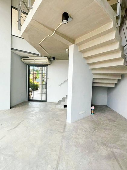 1,000 ตร.ม. อาคารสำหรับ ขาย &amp; เช่าใน สวนหลวง รูปที่ 4