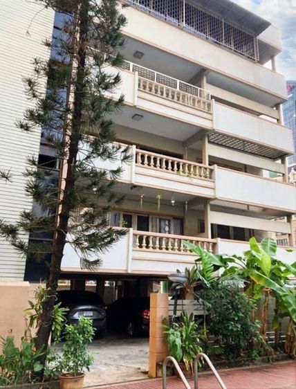 อาคารสำหรับ ขายใน คลองเตย