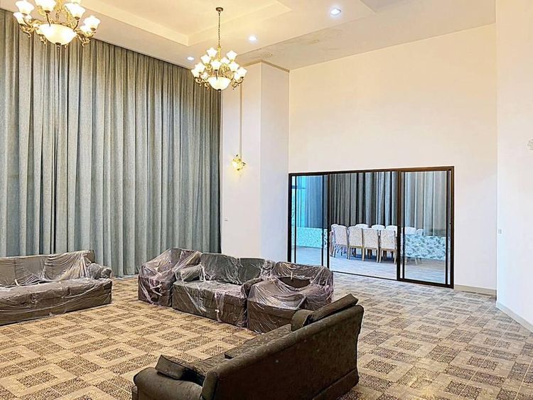 ตกแต่งครบ อื่นๆ 381 ตร.ม. 3 ห้องนอน 3 ห้องน้ำ คอนโดสำหรับ ขายใน สวนหลวง รูปที่ 2