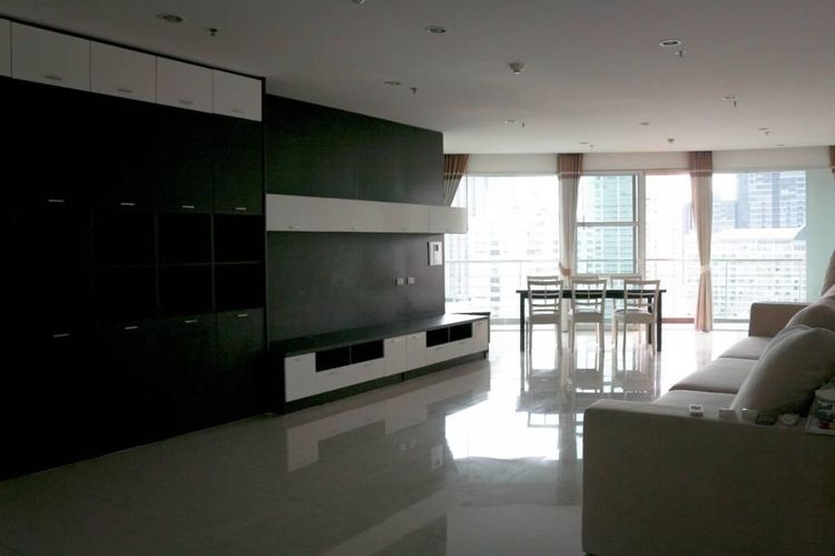 ตกแต่งครบ อื่นๆ 229 ตร.ม. 3 ห้องนอน 3 ห้องน้ำ คอนโดสำหรับ ขาย & เช่าใน คลองเตยเหนือ รูปที่ 2