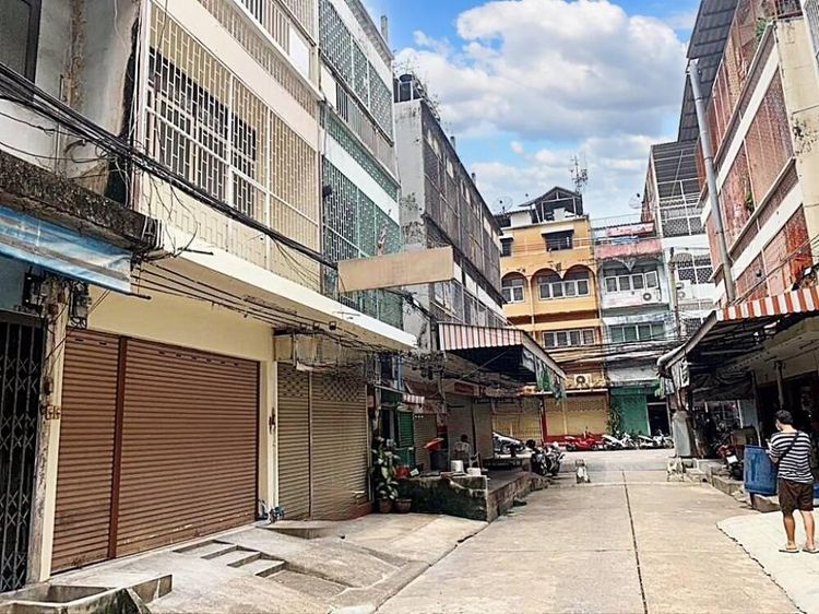 192 ตร.ม. 5 ห้องนอน อาคารสำหรับ ขายใน คลองเตย รูปที่ 2