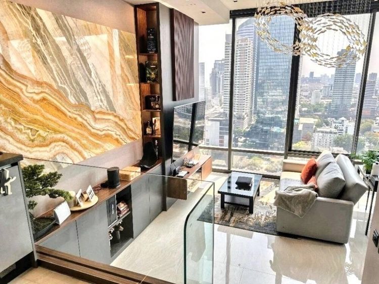 ตกแต่งครบ Ananda Development 87 ตร.ม. 2 ห้องนอน 2 ห้องน้ำ คอนโดสำหรับ ขายใน สีลม