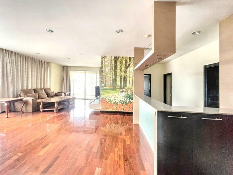 ตกแต่งครบ อื่นๆ 166 ตร.ม. 3 ห้องนอน 4 ห้องน้ำ คอนโดสำหรับ ขายใน คลองเตย รูปที่ 3