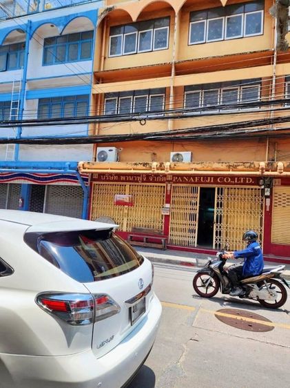 648 ตร.ม. อาคารสำหรับ ขาย &amp; เช่าใน คลองตัน