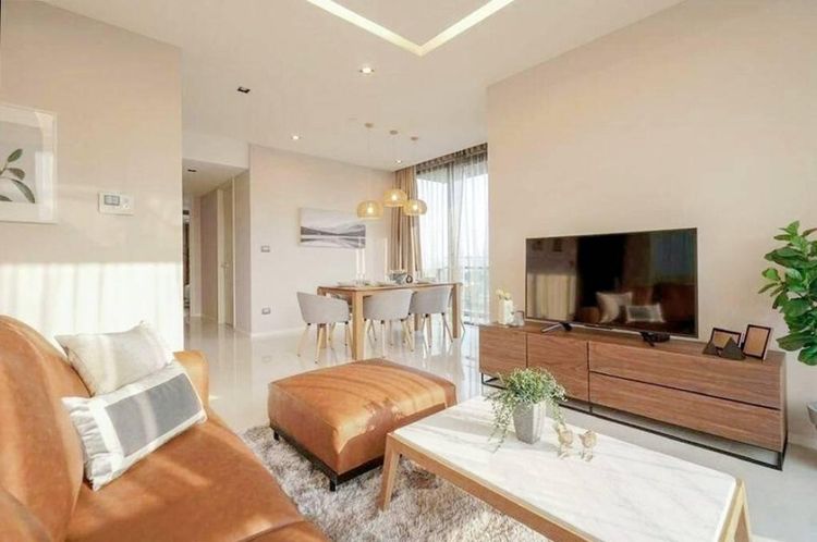 ตกแต่งครบ Land and Houses 104 ตร.ม. 2 ห้องนอน 2 ห้องน้ำ คอนโดสำหรับ ขายใน ยานนาวา รูปที่ 2