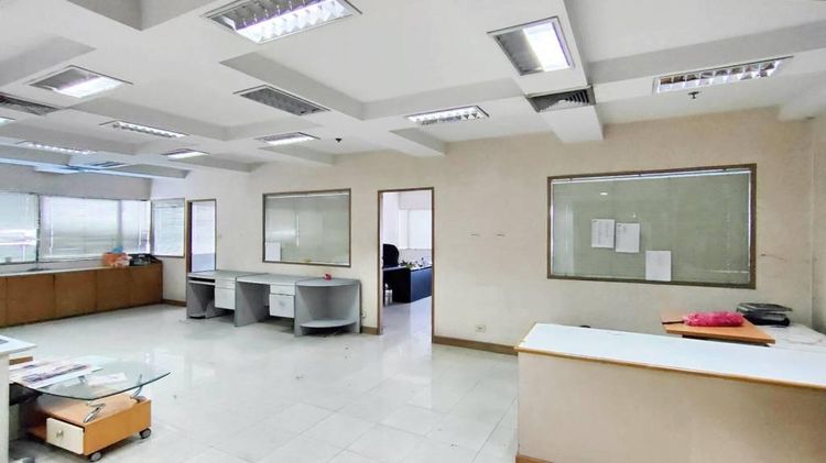 416 ตร.ม. สำนักงานสำหรับ ขาย &amp; เช่าใน คลองเตย รูปที่ 2