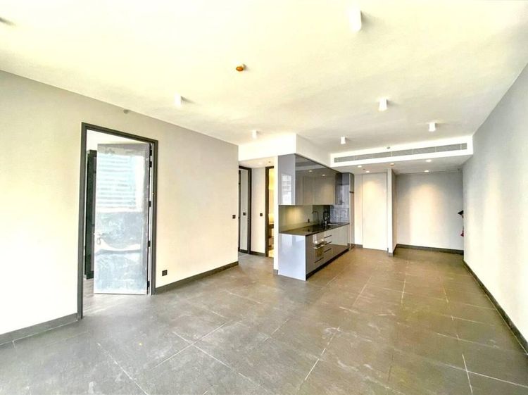 87 ตร.ม. 2 ห้องนอน 2 ห้องน้ำ คอนโดสำหรับ ขายใน สีลม