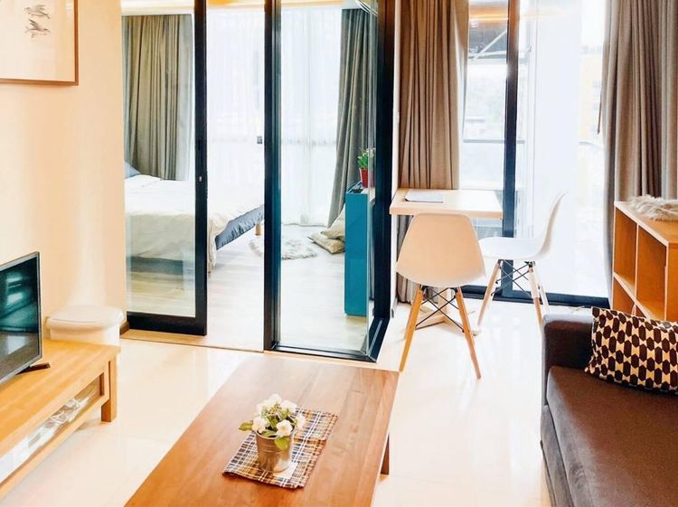 ตกแต่งครบ อื่นๆ 35 ตร.ม. 1 ห้องนอน 1 ห้องน้ำ คอนโดสำหรับ ขายใน ลุมพินี รูปที่ 2