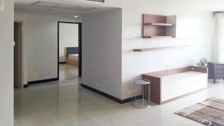 ตกแต่งครบ อื่นๆ 116 ตร.ม. 2 ห้องนอน 2 ห้องน้ำ คอนโดสำหรับ ขายใน คลองตันเหนือ รูปที่ 4