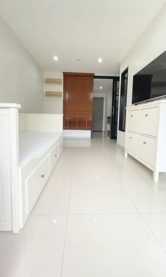 ตกแต่งครบ อื่นๆ 40 ตร.ม. 2 ห้องนอน 1 ห้องน้ำ คอนโดสำหรับ ขายใน จอมพล รูปที่ 3