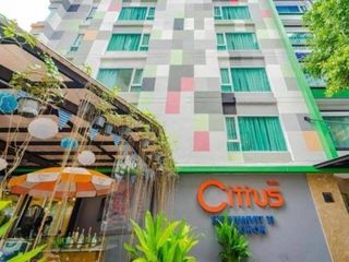 1,100 ตร.ม. 136 ห้องนอน โรงแรมสำหรับ ขายใน คลองตัน