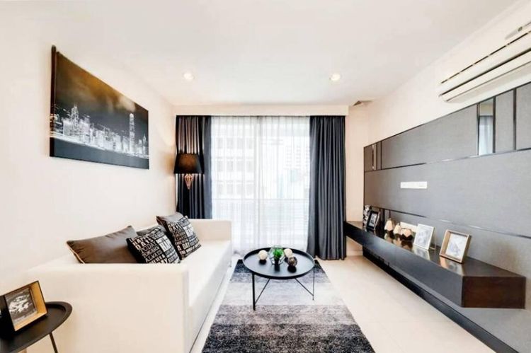 70 ตร.ม. 2 ห้องนอน 2 ห้องน้ำ คอนโดสำหรับ ขายใน สี่พระยา