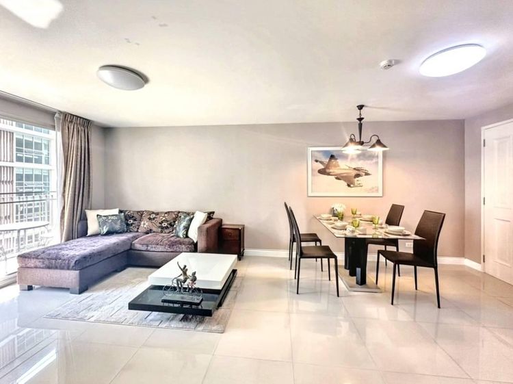 66 ตร.ม. 2 ห้องนอน 2 ห้องน้ำ คอนโดสำหรับ ขายใน คลองตันเหนือ