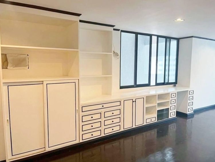 ตกแต่งครบ อื่นๆ 110 ตร.ม. 2 ห้องนอน 2 ห้องน้ำ คอนโดสำหรับ ขายใน คลองเตยเหนือ รูปที่ 3